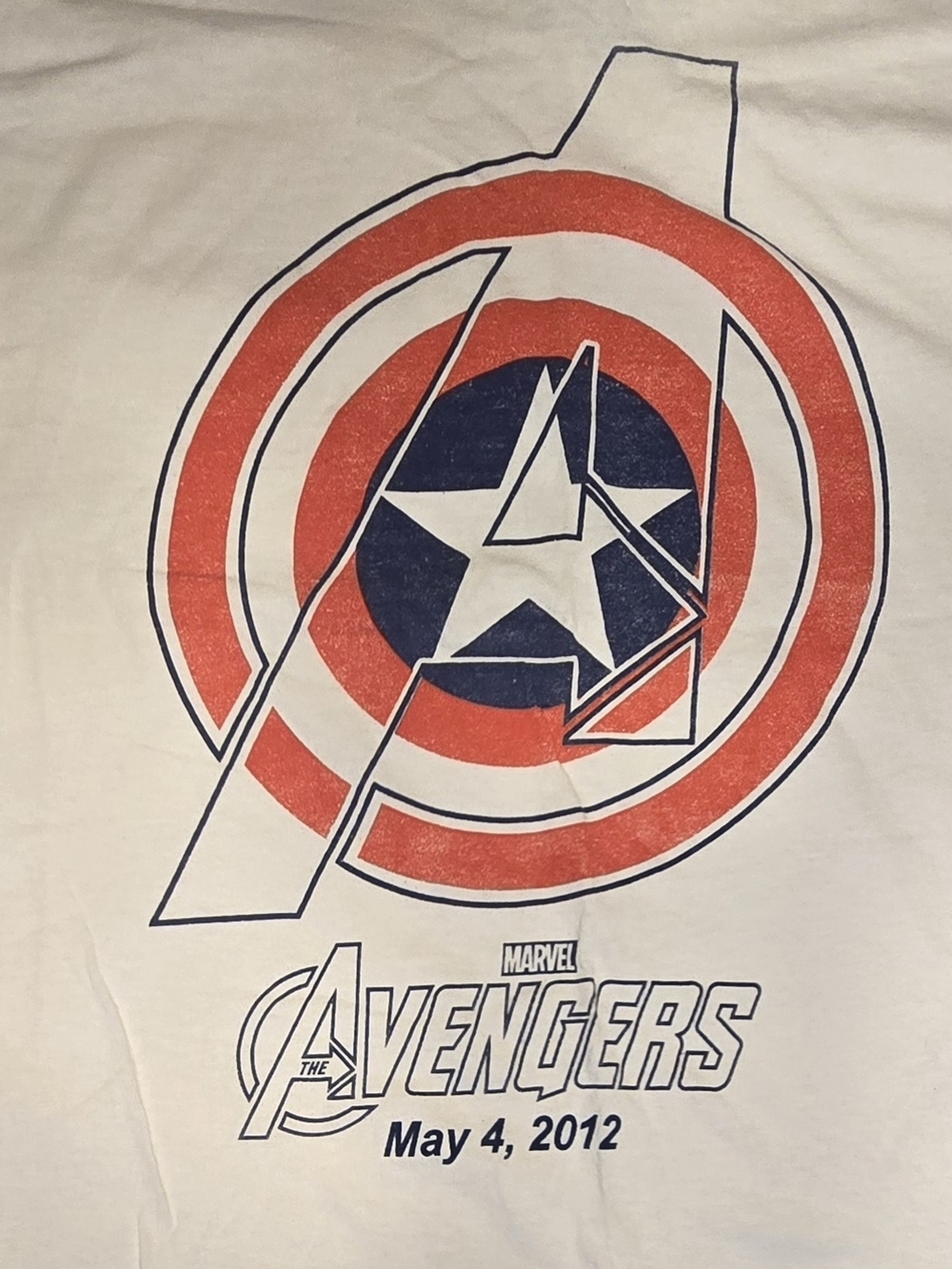 2011 Comic Con Exclusive Avengers  - SDCC - Marvel - Disney - Size Large